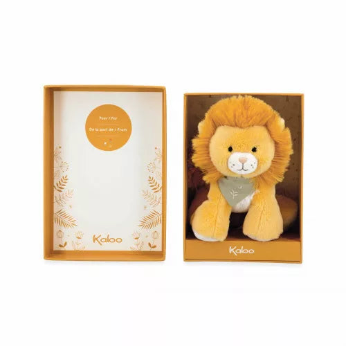 Nougat plush lion