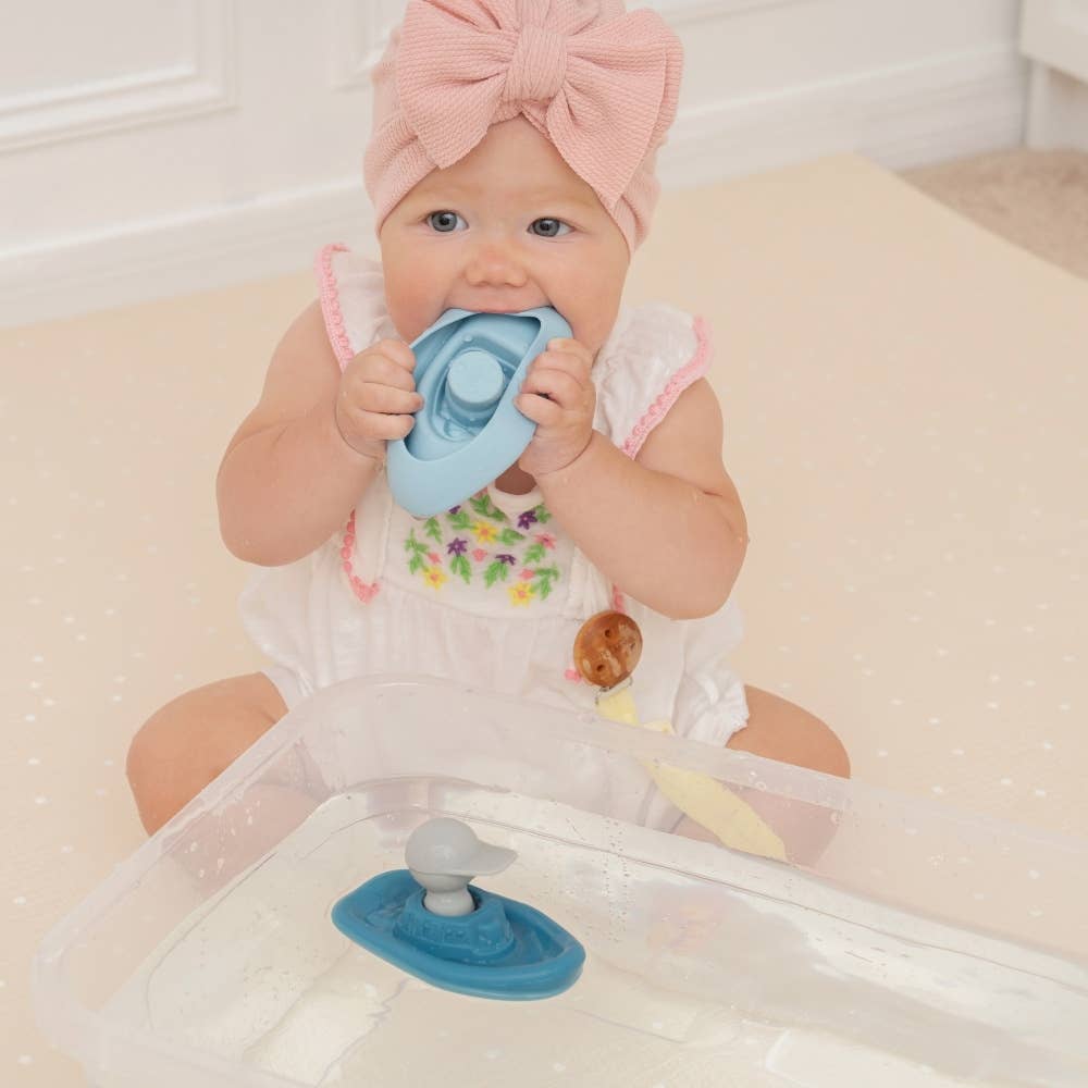 PETIKIDS - Fejlesztő fürdőjáték - 2 hajó és 1 kapitány szett